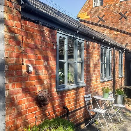 Braunston  Southfield Workshop 빌라 외부 사진